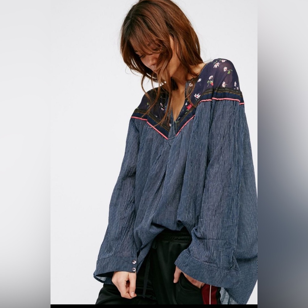 Free People Hearts & Colors Navy Button Pinstripe Tunic Floral Popover Blouse-s